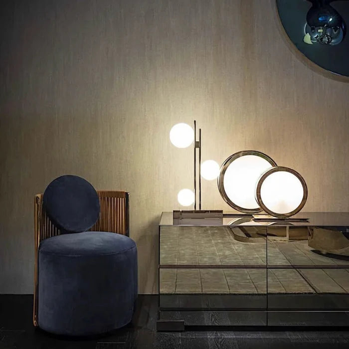 Modern 3-light Ball Table Lamp