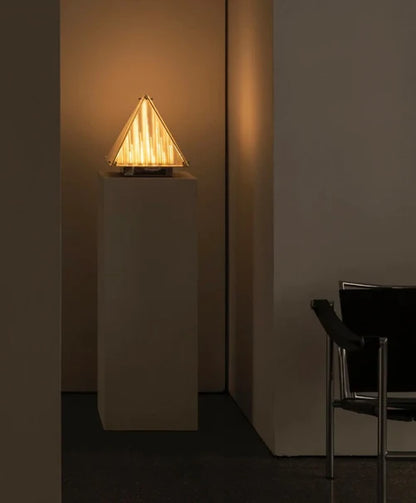 New Designer Model Art Triangular Pyramid Glass Unique Table Lamp for Bedside/Coffee Table