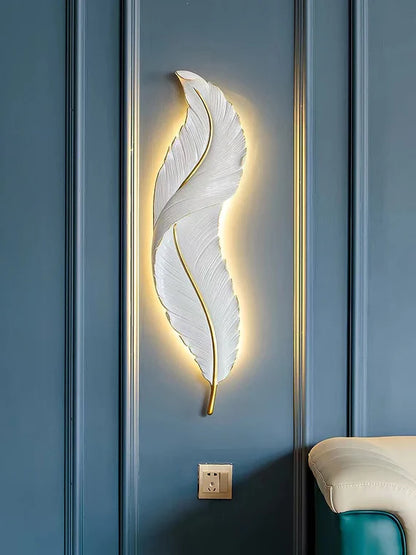 Light Luxury Creative White Resin Feather Wall Light For Living Room/Bedside/Foyer