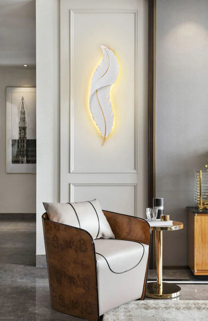 Light Luxury Creative White Resin Feather Wall Light For Living Room/Bedside/Foyer