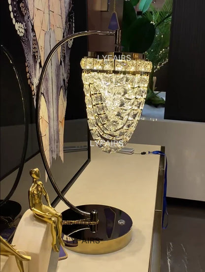 Modern Conch Crystal Table Lamp