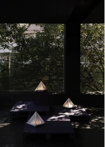 New Designer Model Art Triangular Pyramid Glass Unique Table Lamp for Bedside/Coffee Table