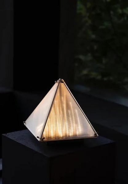 New Designer Model Art Triangular Pyramid Glass Unique Table Lamp for Bedside/Coffee Table