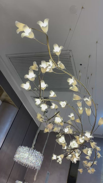 Modern Creative Brass Branch Ceramics Flower Chandelier for Living Room/Hotel/Restaurant