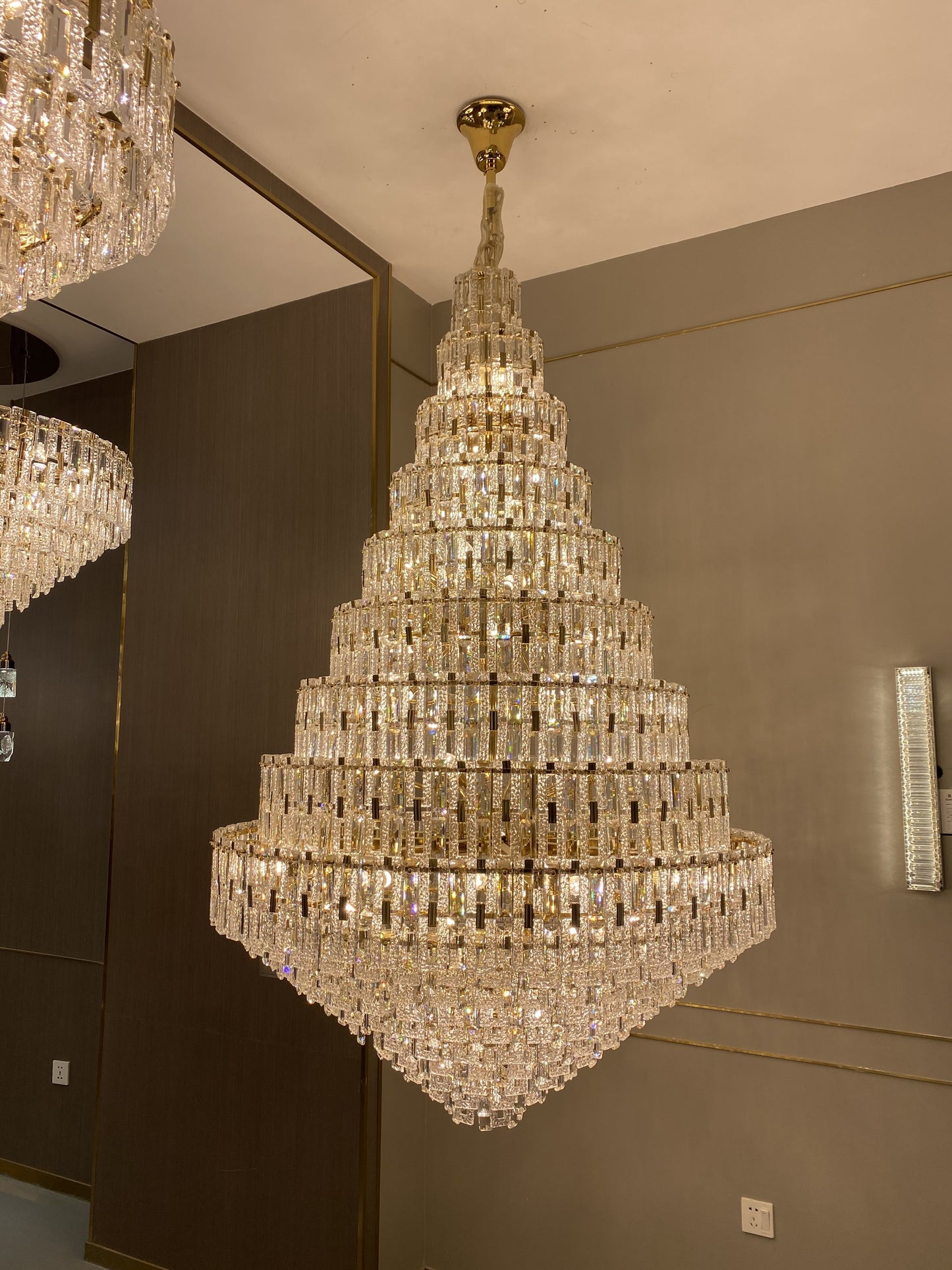 Oversized Luxury Multi-tier Honeycomb Crystal Ceiling Chandelier for Stairs/Foyer/Entryway